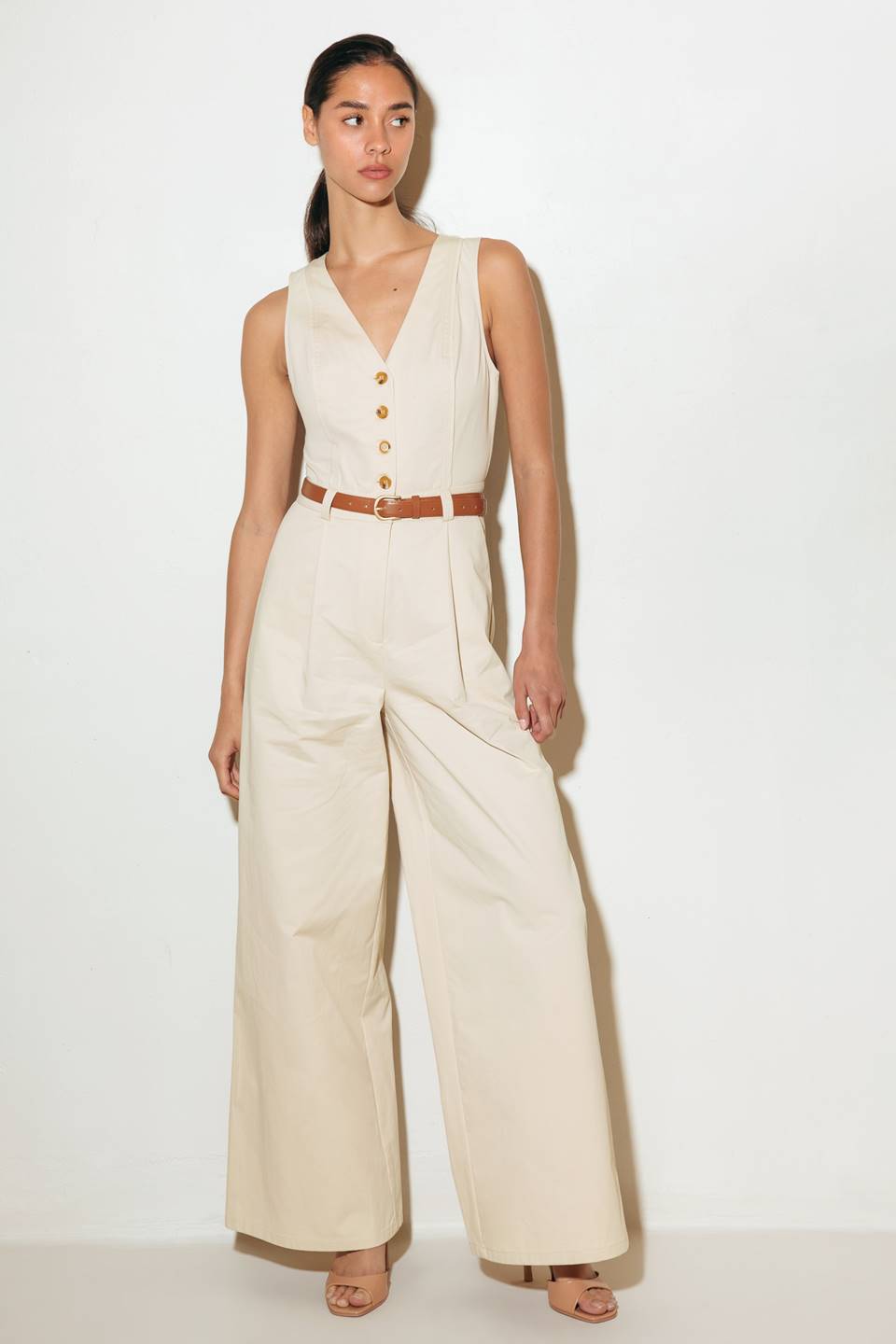 EVERYDAY ESSENTIAL WOVEN JUMPSUIT